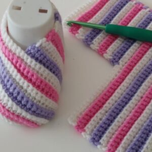 Crochet Baby Shoes for Beginners - Simple Knitted Shoes