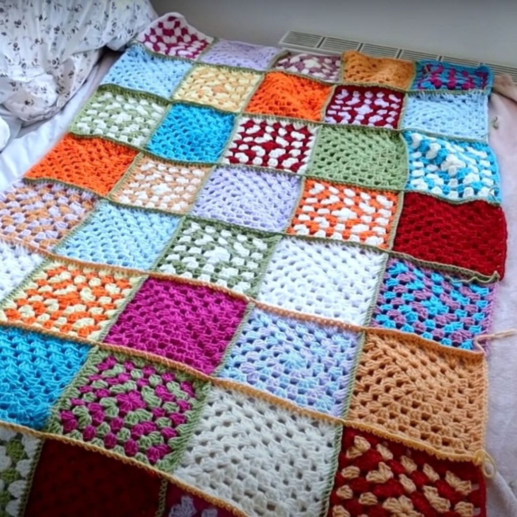 Easy Crochet Blanket Tutorial