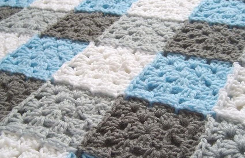 How to Start and Change Colors Crochet Blanket