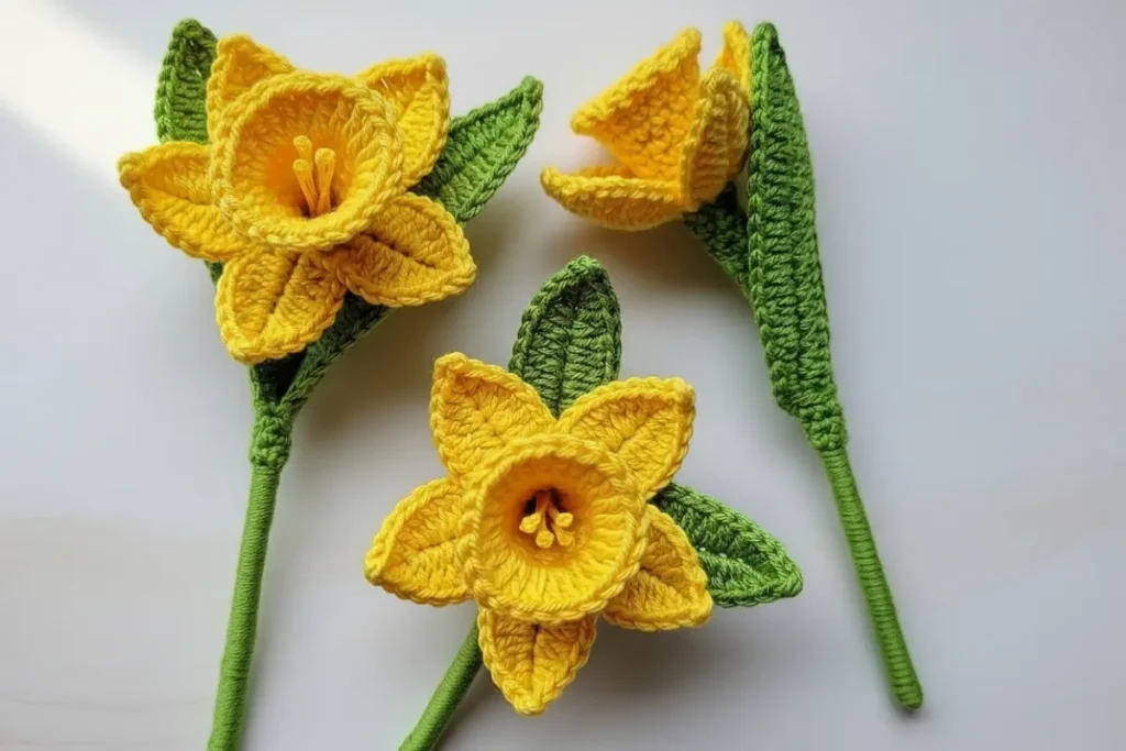Crochet daffodil pattern realistic 3D narcissus flower handmade